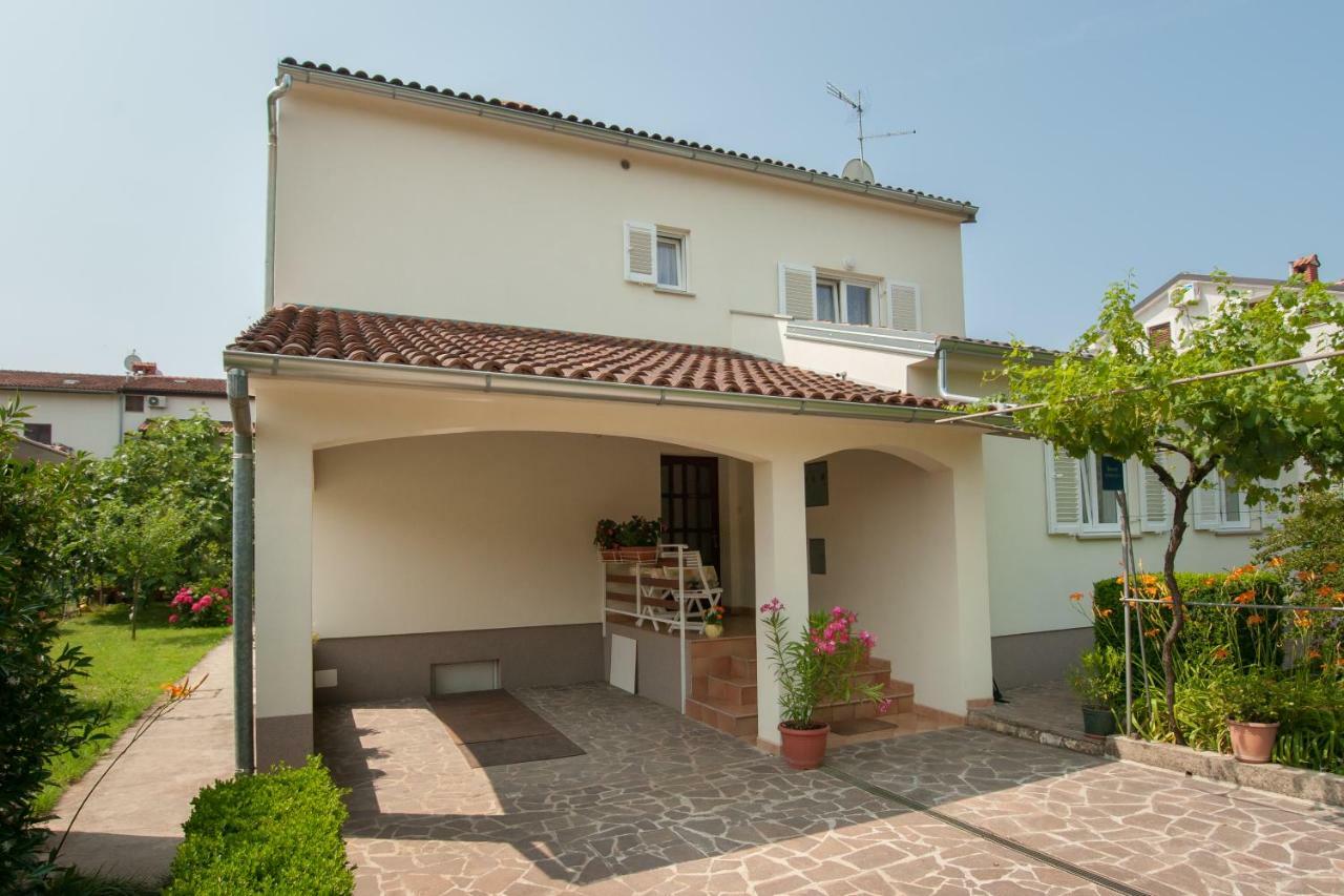 Studio And Apartment Nadia With Garden Poreč Zewnętrze zdjęcie